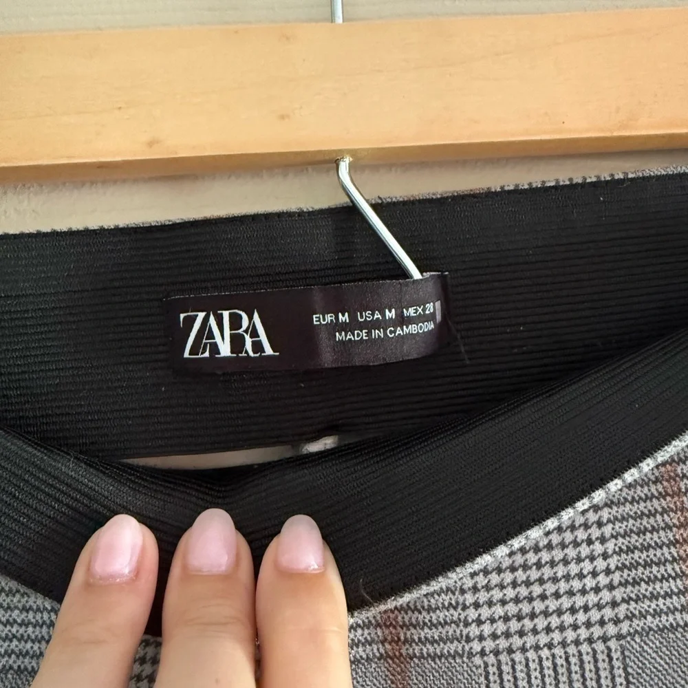 Zara Gray Plaid Trousers With Elastic Waist Band